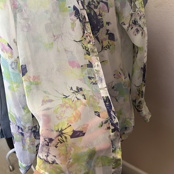 BCBGeneration button down top - Picture 2 of 5